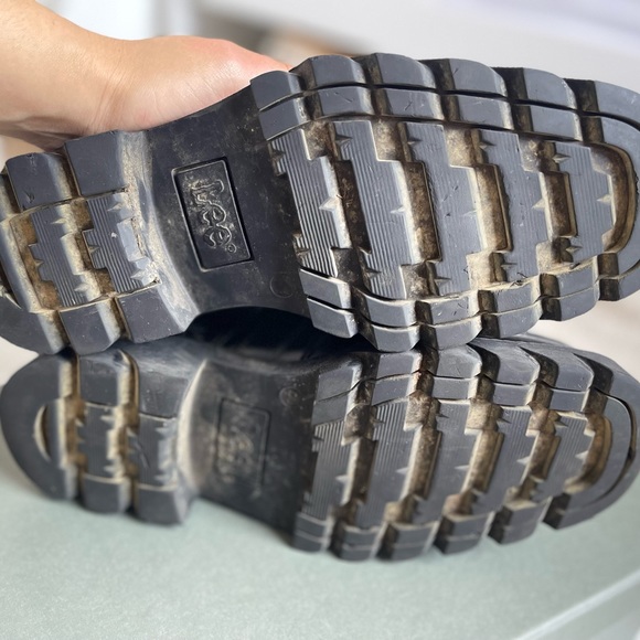 Vintage Lee black leather ankle boots size 40 uk 6.5 alternative fashion - Picture 9 of 9